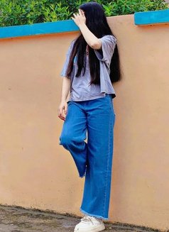 Tiya - escort in Chennai Photo 3 of 3
