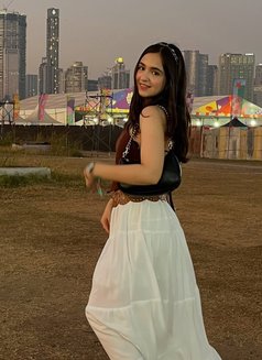 Tiya - escort in Dubai Photo 3 of 5
