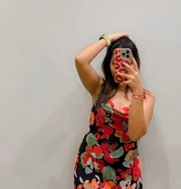 Tiya - escort in New Delhi