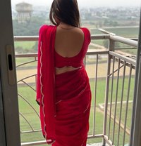 Tiya - escort in Noida