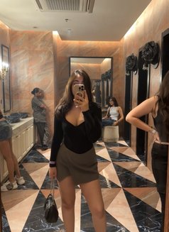Tiya Indian Model - escort in Abu Dhabi Photo 5 of 5