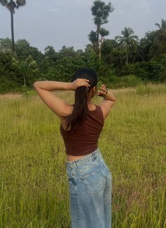 Tiya Singh ( Real Meet & Cam Show) - puta in Pune Photo 2 of 3