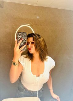 Tiyasha - escort in Kolkata Photo 4 of 4