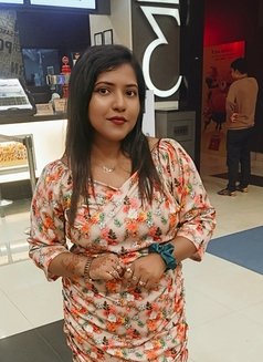 Tiyasha Sen - escort in Kolkata Photo 2 of 5