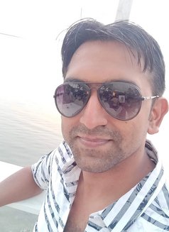 Tlg =Akash97310 - Acompañantes masculino in Bangalore Photo 2 of 3