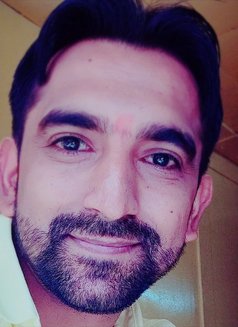 Tlg =Akash97310 - Acompañantes masculino in Bangalore Photo 3 of 3