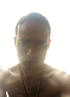 Tny - Male escort in Cairo Photo 2 of 4