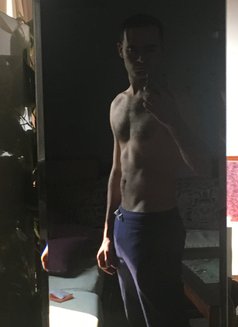 Tny - Male escort in Cairo Photo 3 of 4