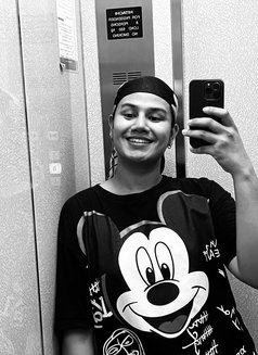 To Ey - masseur in Bangkok Photo 1 of 5