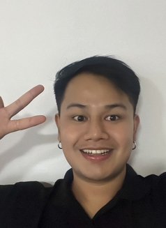 To Ey - masseur in Bangkok Photo 2 of 5