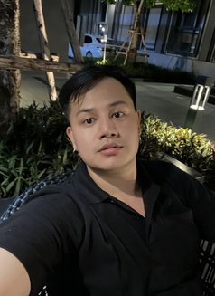 To Ey - masseur in Bangkok Photo 3 of 5