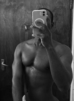 Tobby - Acompañantes masculino in Al Manama Photo 8 of 10