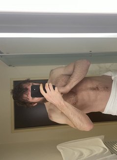 Tobi - Male escort in Berlin Photo 1 of 2