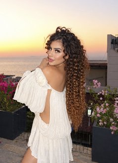 EXCLUSiVE MeXiCAN ViP GiRL - puta in Dubai Photo 2 of 30