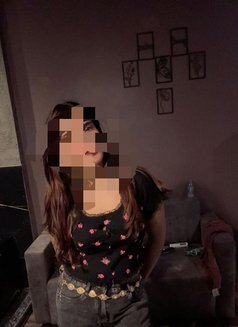 Today Low Price Hotel and Home Sarvice - escort in Maldives Photo 1 of 1