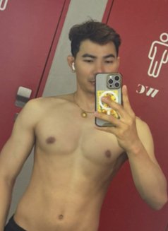 Toey Both Thailand - Acompañantes masculino in Bangkok Photo 1 of 4