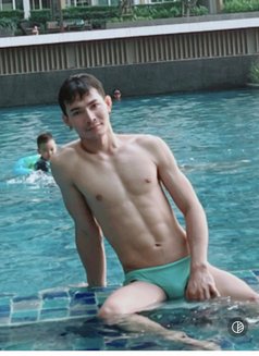 Toey Both Thailand - Acompañantes masculino in Bangkok Photo 2 of 4