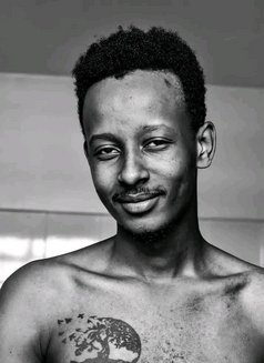 Toffee - Male escort in Nairobi Photo 1 of 5