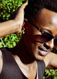 Toffee - Male escort in Nairobi Photo 4 of 5