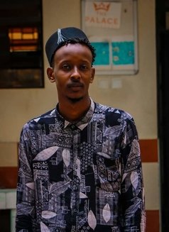 Toffee - Intérprete masculino de adultos in Nairobi Photo 4 of 8