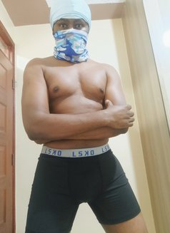 Toine Masseur for Ladies - Acompañantes masculino in Nairobi Photo 1 of 4