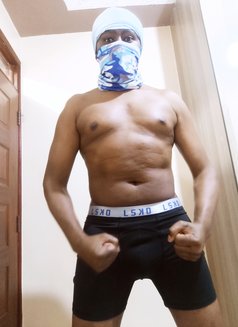Toine Masseur for Ladies - Acompañantes masculino in Nairobi Photo 2 of 4