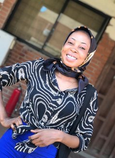 Tola - Transsexual escort in Lagos, Nigeria Photo 1 of 4