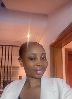 Tola - Transsexual escort in Lagos, Nigeria Photo 2 of 4