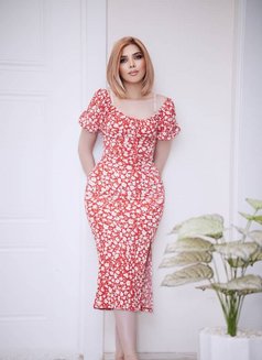 Tolep - escort in Beirut Photo 2 of 9