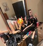 6 inches 🤪 - Transsexual escort in Dubai Photo 1 of 1