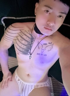 Tom good Masage Body to body - Acompañantes masculino in Dubai Photo 17 of 18