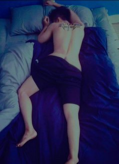 Tom good Masage Body to body - Male escort in Dubai Photo 9 of 22
