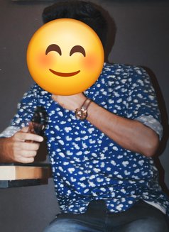 Tom - Male escort in Dubai Photo 2 of 2