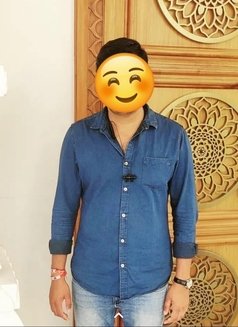 Tom ( Male Escort in Ahmedabad) - Acompañantes masculino in Ahmedabad Photo 1 of 2