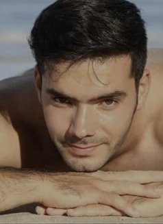 Tomey Hot - Male escort in Bangkok Photo 1 of 4
