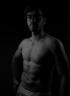 Tomey Hot - Male escort in Bangkok Photo 2 of 4