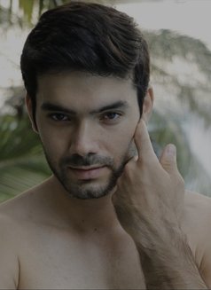 Tomey Hot - Male escort in Bangkok Photo 3 of 4