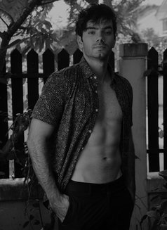 Tomey Hot - Male escort in Bangkok Photo 4 of 4