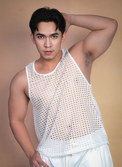 Tomi - masseur in Riyadh Photo 4 of 10