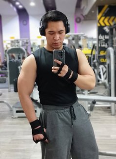 Tomimori - masseur in Riyadh Photo 2 of 3