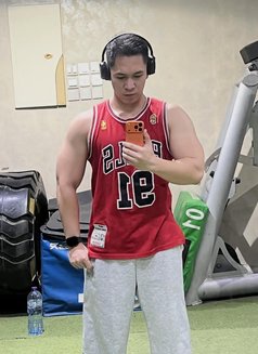 Tomi - Masajista in Riyadh Photo 13 of 18