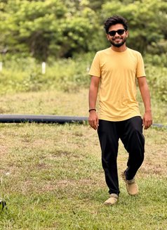Tomm Independent Secret Love - Male escort in Bangalore Photo 1 of 3