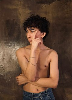 🇹🇷 Tommy 🇨🇦 - Male escort in İstanbul Photo 12 of 15