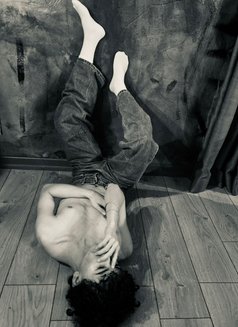 🇹🇷 Tommy 🇨🇦 - Male escort in İstanbul Photo 15 of 15