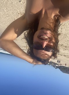 Tommy - Male escort in Dubai Photo 2 of 2