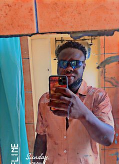 Tommy - Male escort in Cape Town Photo 1 of 2