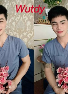 Leo spa - masseur in Muscat Photo 2 of 5