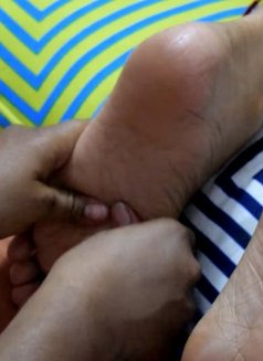 Tomy - Male escort in Colombo Photo 7 of 9