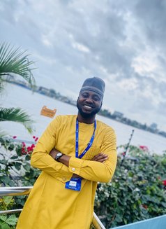 Tonado - masseur in Lagos, Nigeria Photo 1 of 2