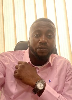 Tonado - Masajista in Lagos, Nigeria Photo 4 of 4